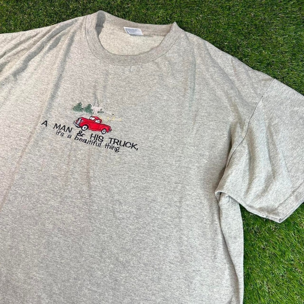 Vintage A Man & His Truck Beautiful Thing Graphic T Shirt Gray 2XL Funny Tee